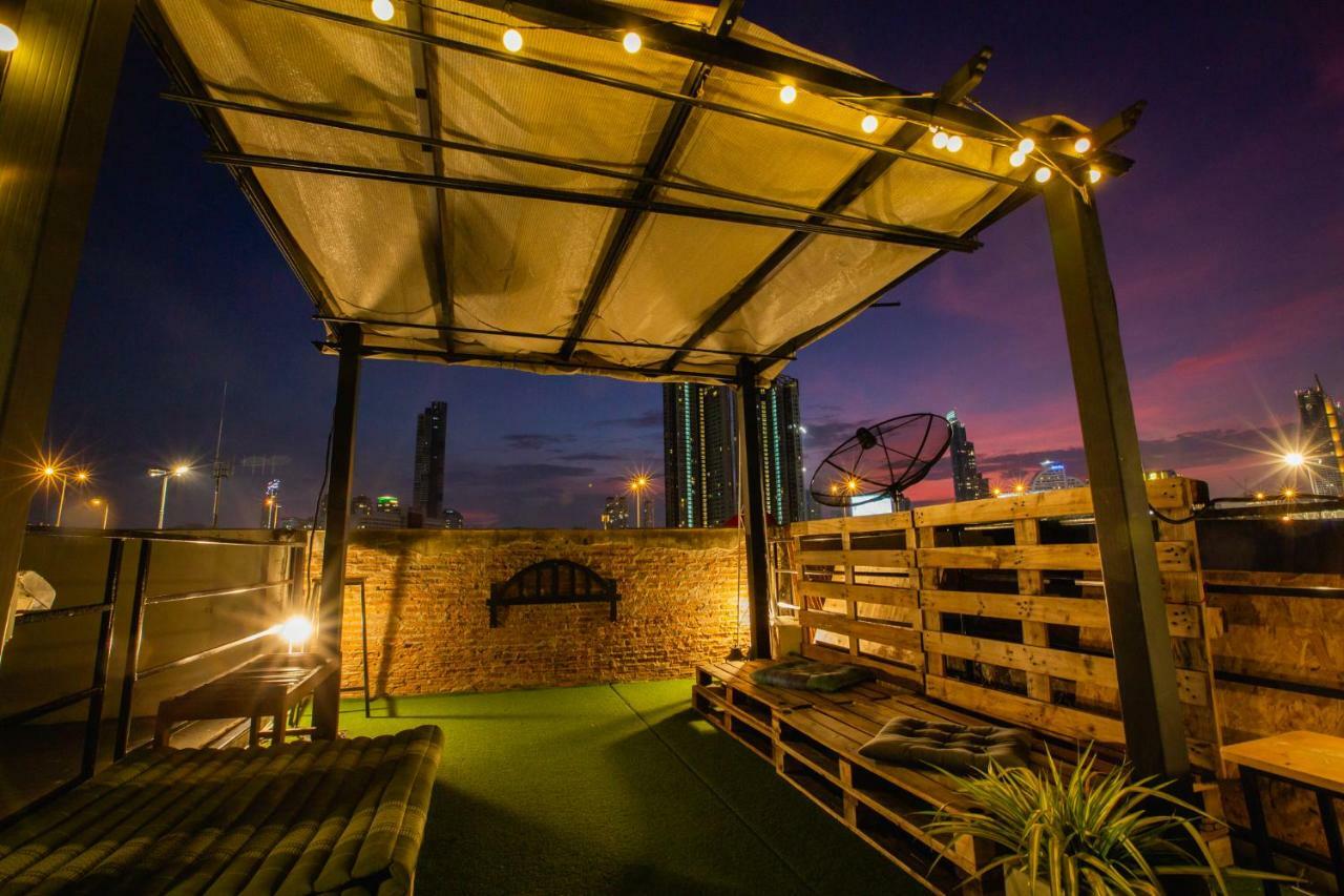 The Bridge Hostel Bangkok Esterno foto