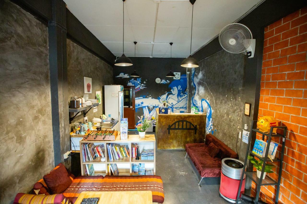 The Bridge Hostel Bangkok Esterno foto