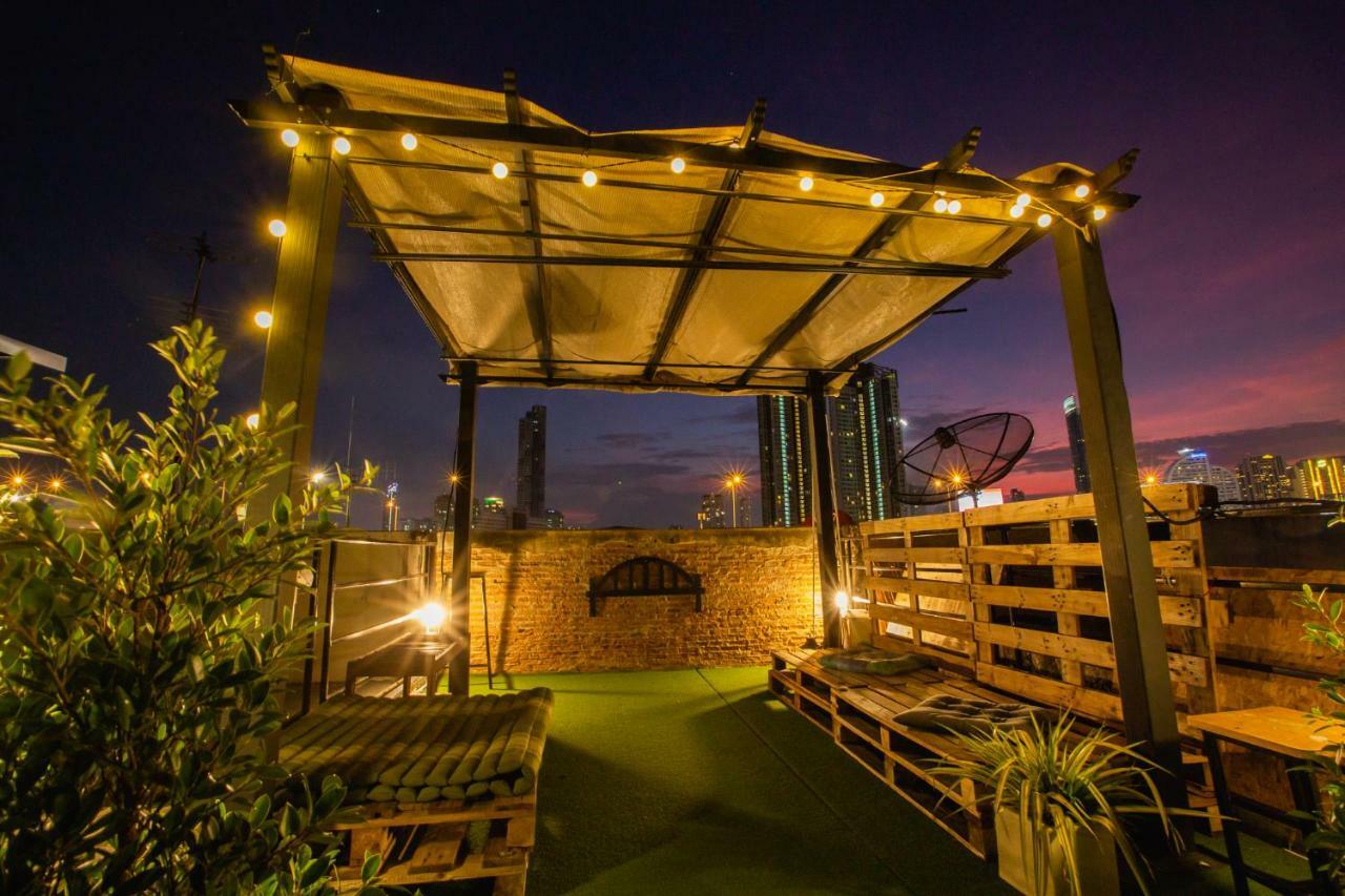 The Bridge Hostel Bangkok Esterno foto