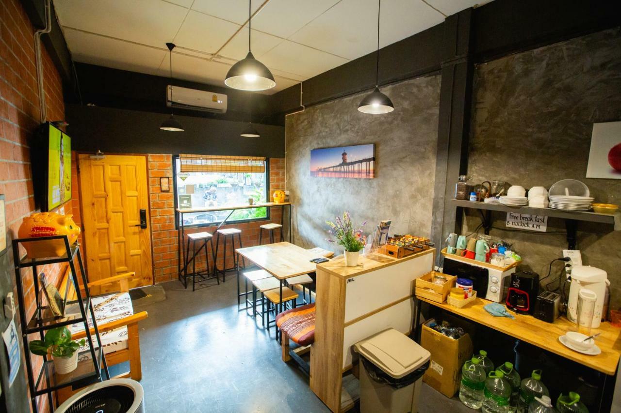 The Bridge Hostel Bangkok Esterno foto