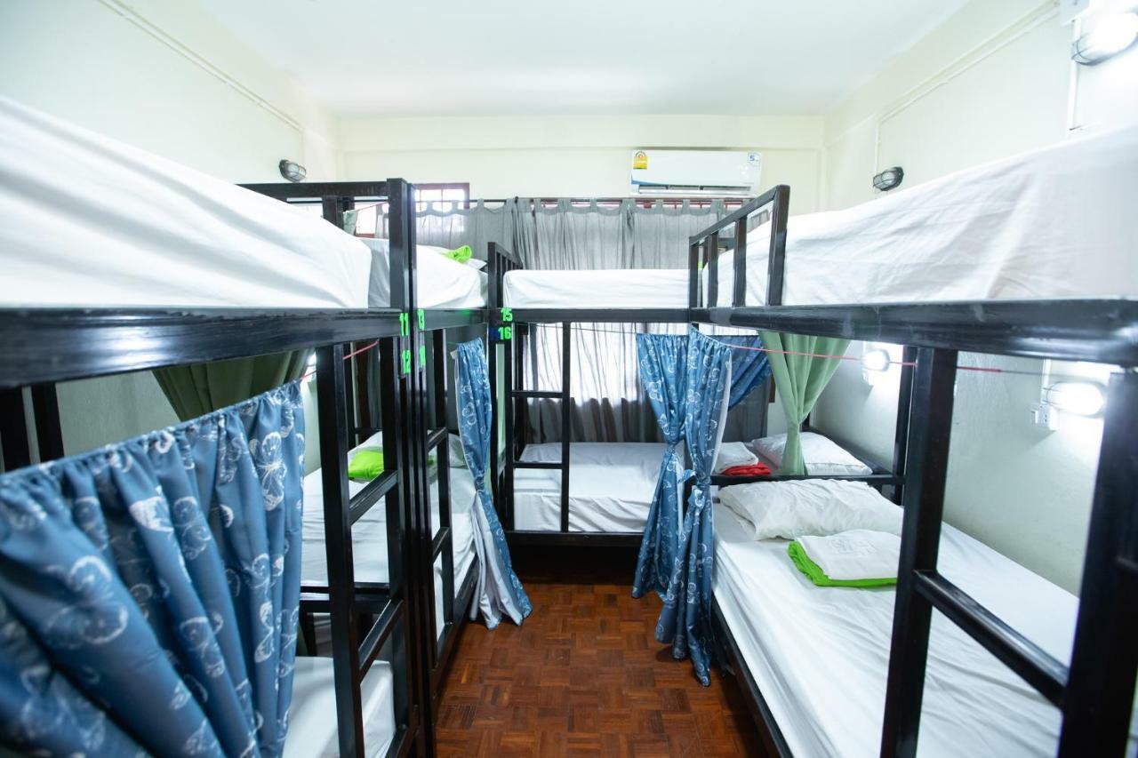 The Bridge Hostel Bangkok Esterno foto