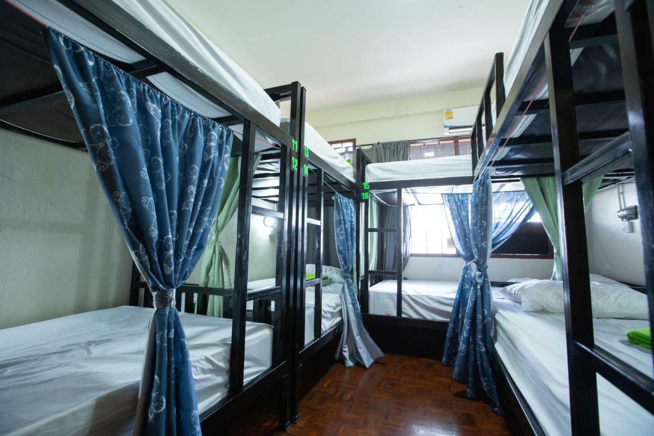 The Bridge Hostel Bangkok Esterno foto