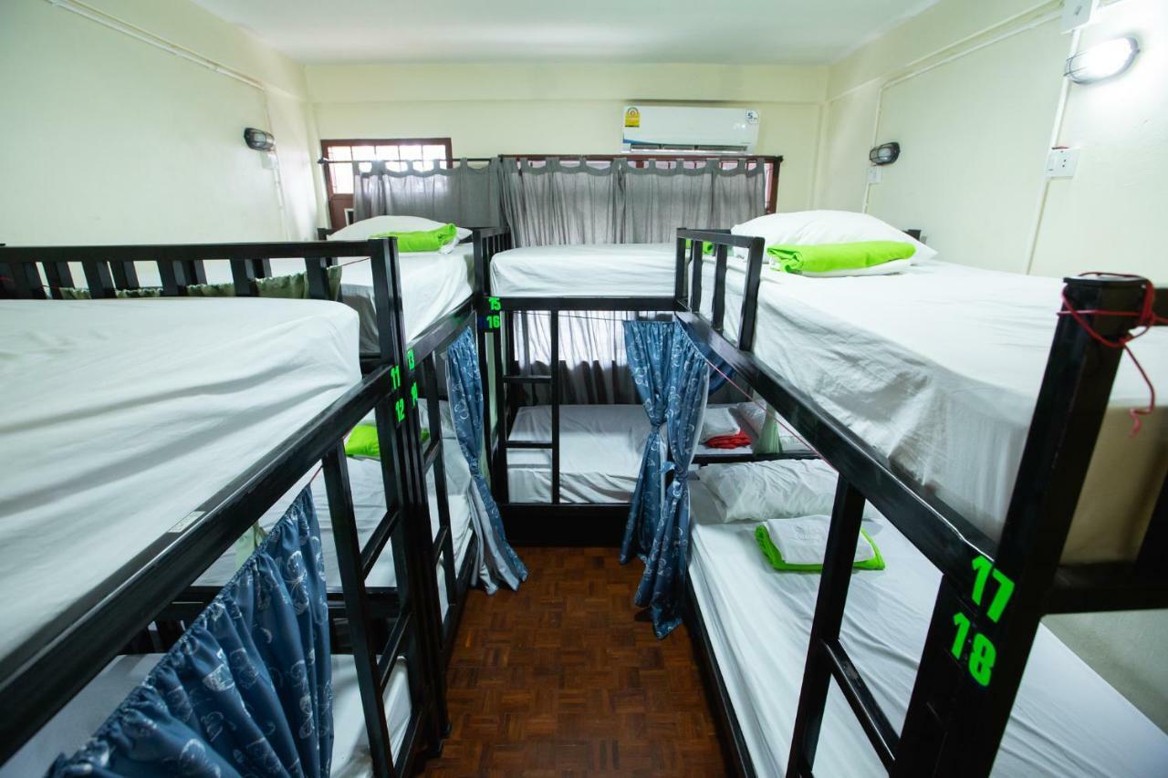 The Bridge Hostel Bangkok Esterno foto