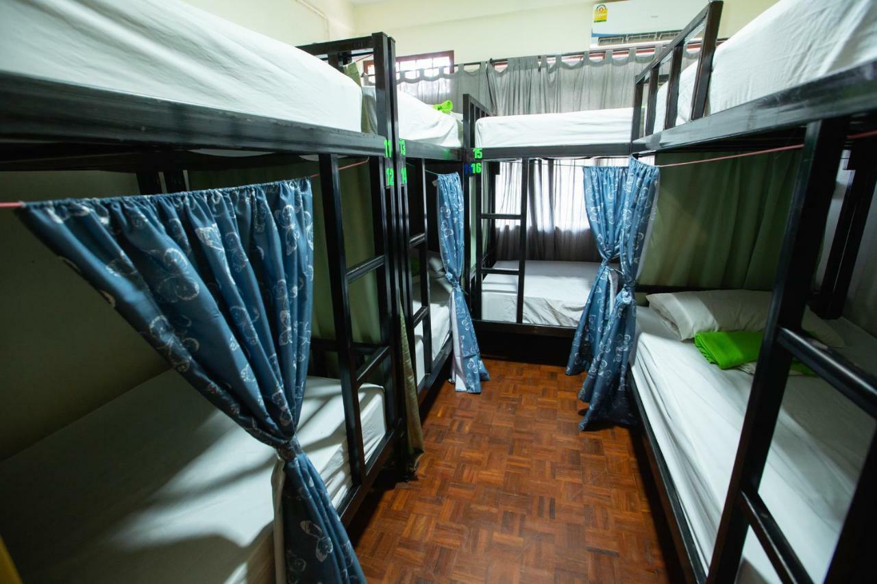The Bridge Hostel Bangkok Esterno foto