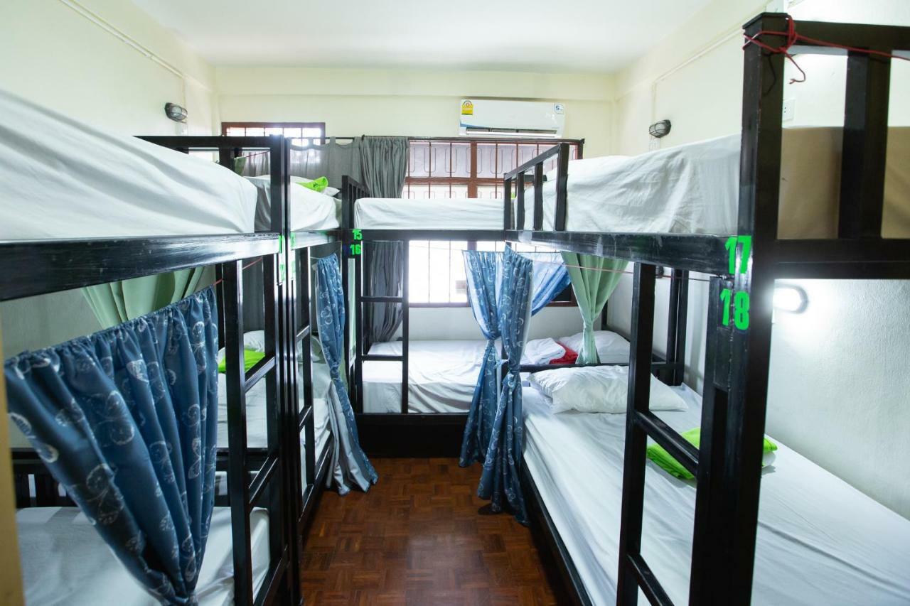 The Bridge Hostel Bangkok Esterno foto