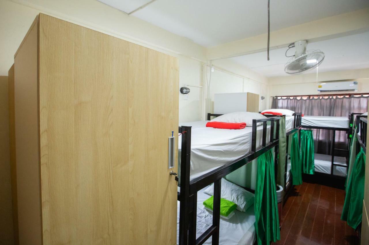 The Bridge Hostel Bangkok Esterno foto