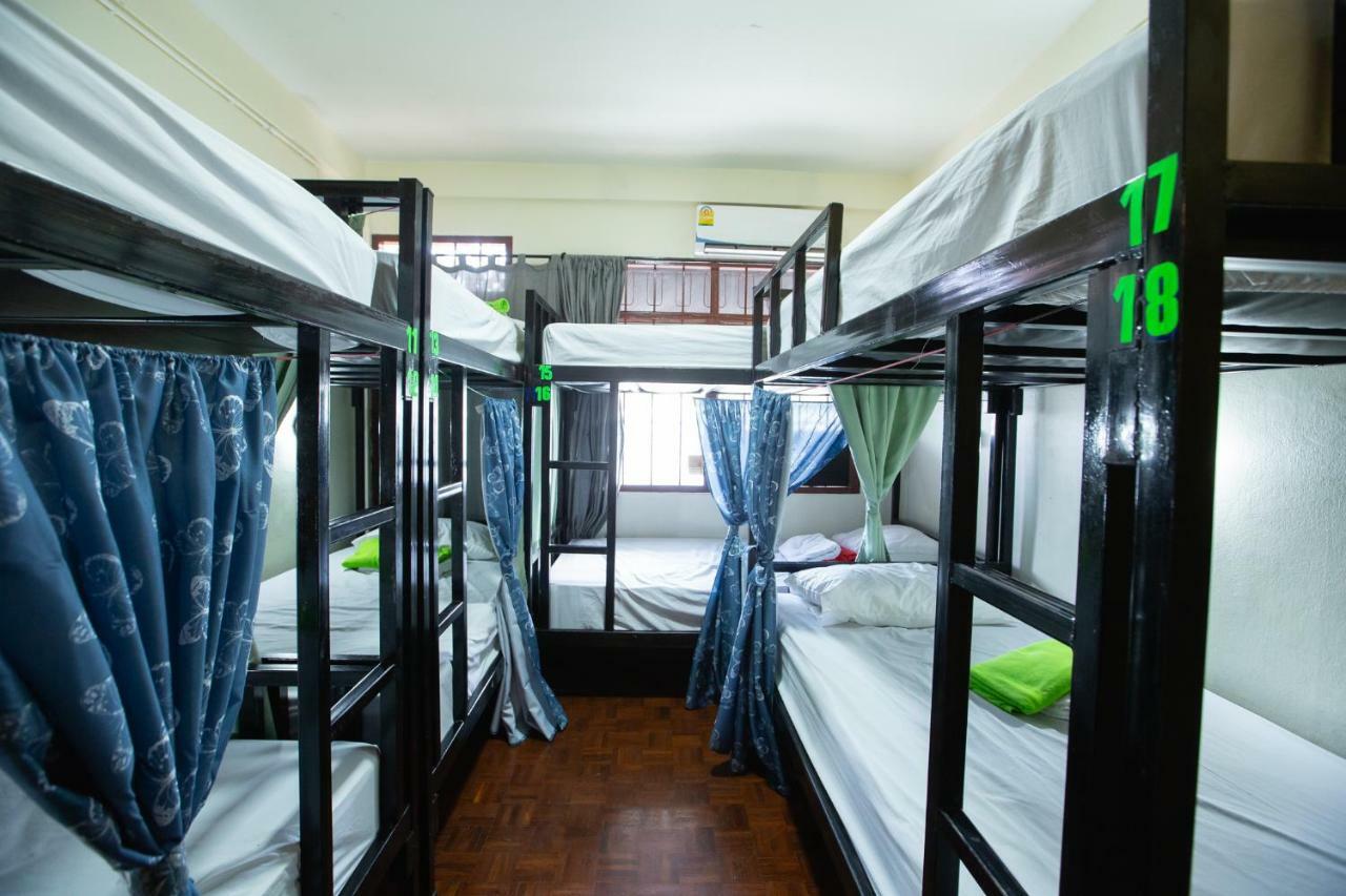 The Bridge Hostel Bangkok Esterno foto
