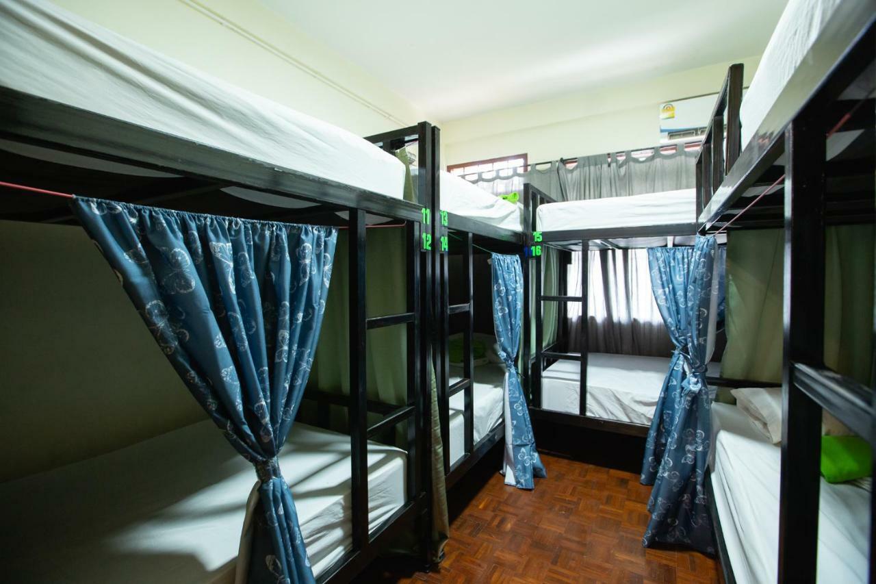 The Bridge Hostel Bangkok Esterno foto